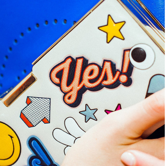 Anya Hindmarch Stickered-Up Pencil Case Clutch - Picture 6 of 8